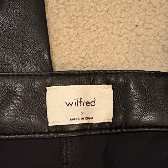 Melina cropped faux leather pants - Picture 2 of 4